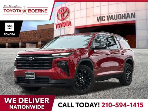 Used 2026 Chevrolet Traverse LT w/ Midnight/Sport Edition FWD image 1