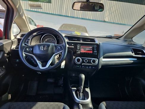 Used 2016 Honda Fit LX image 9