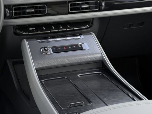 New 2026 Lincoln Aviator AWD image 17