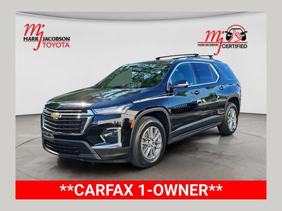 Used 2022 Chevrolet Traverse LT