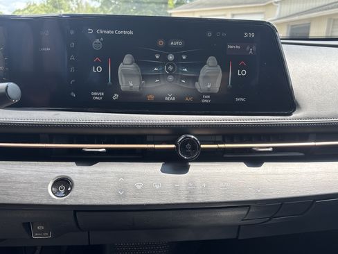 Used 2023 Nissan Ariya FWD image 20