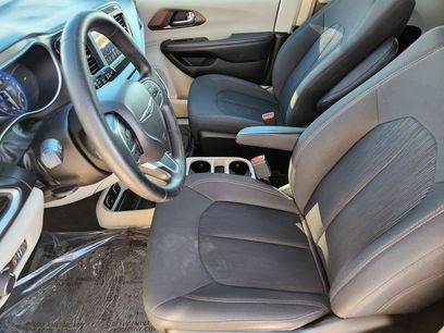 Used 2019 Chrysler Pacifica Touring