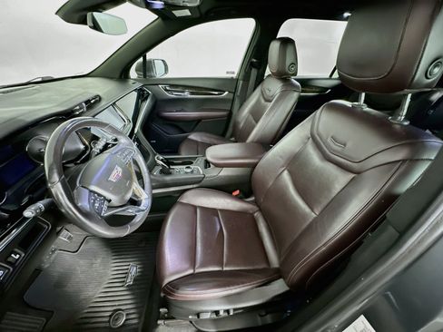 Used 2020 Cadillac XT6 Premium Luxury FWD image 13