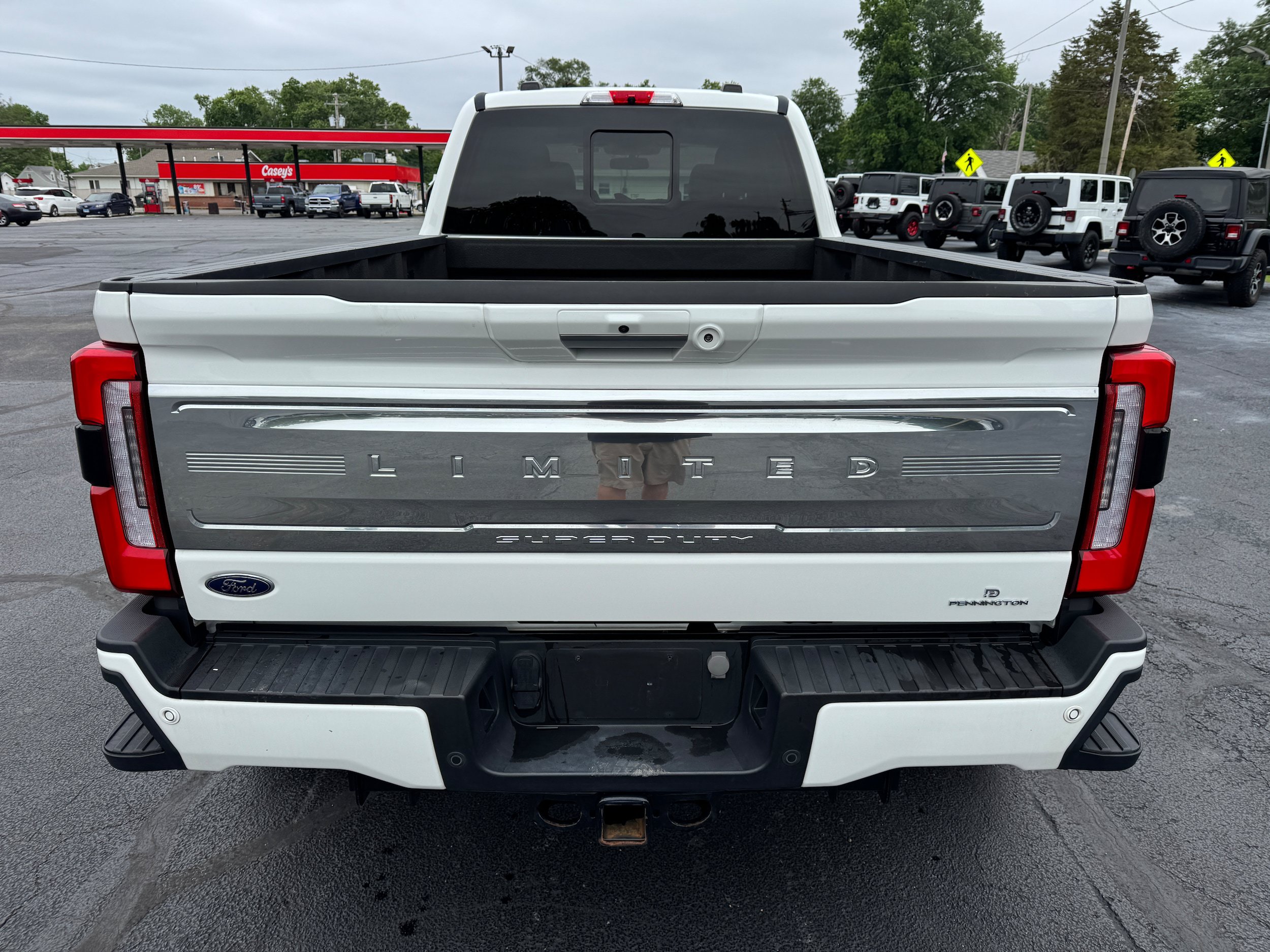 Used 2024 Ford F450 Limited w/ FX4 Off-Road Package AWD/4WD image 6