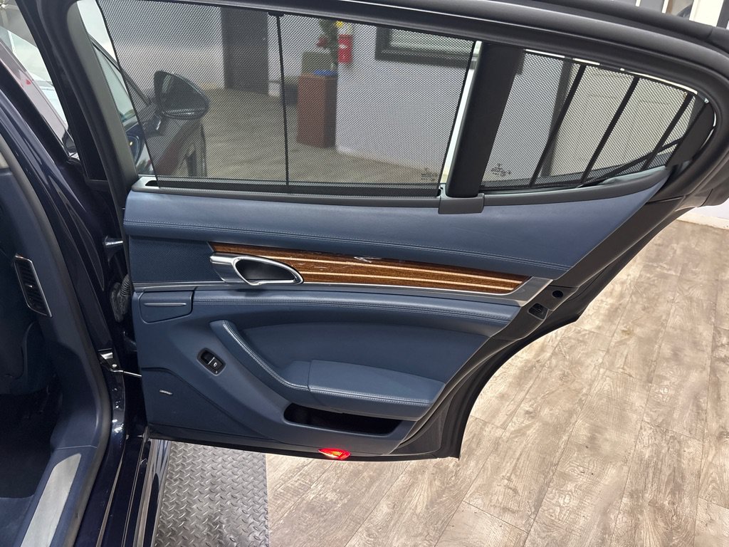 Used 2012 Porsche Panamera image 37