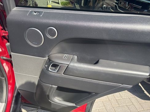 Used 2017 Land Rover Range Rover Sport Supercharged image 9