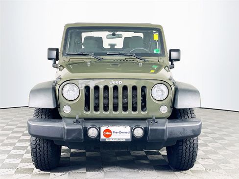 Used 2015 Jeep Wrangler Sport image 2