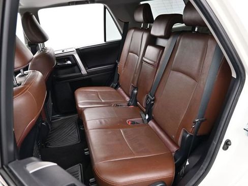 Used 2016 Toyota 4Runner SR5 image 24