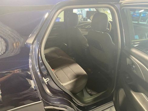 Used 2021 Chevrolet TrailBlazer LT w/ Sun and Liftgate Package AWD/4WD image 16