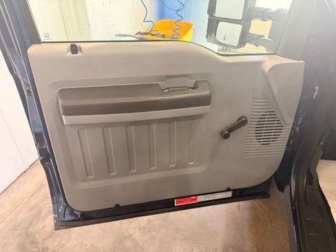 Used 2013 Ford F250 XL RWD image 9