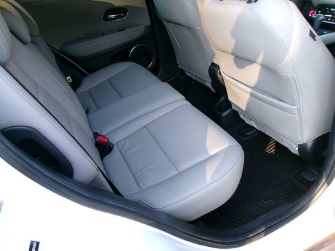 Used 2019 Honda HR-V EX-L image 11