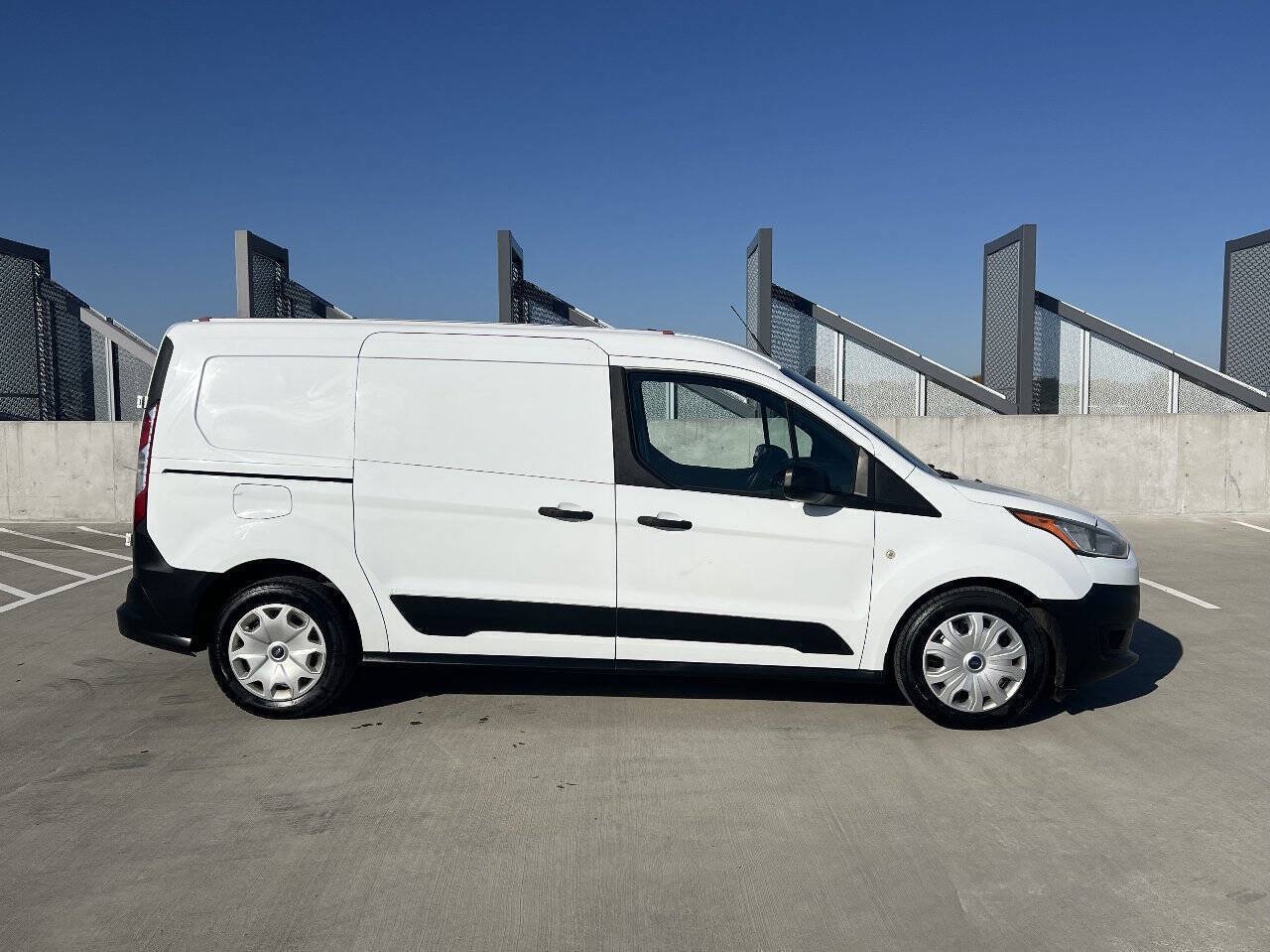Used 2019 Ford Transit Connect XL FWD image 5