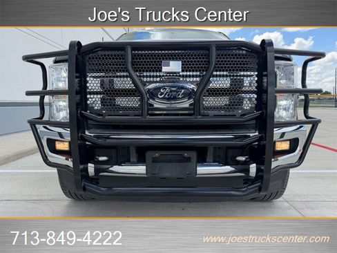 Used 2017 Ford F350 XLT w/ XLT Premium Package AWD/4WD image 39