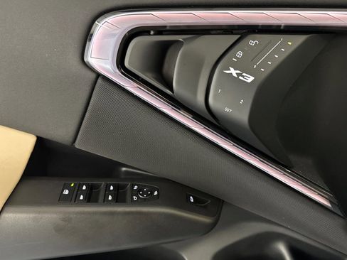 Used 2025 BMW X3 xDrive30i w/ Convenience Package image 14