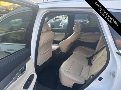 Certified 2022 INFINITI QX50 Luxe image 11