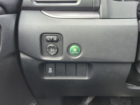 Used 2018 Honda Pilot EX-L image 11