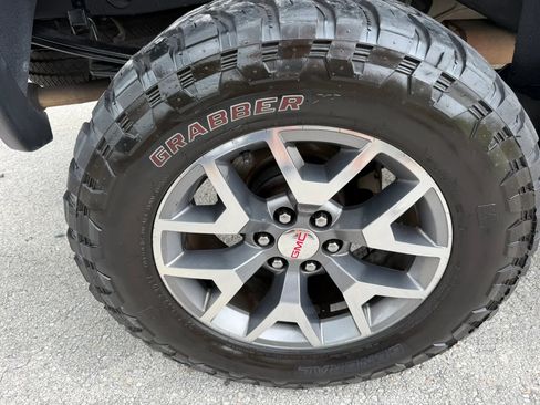 Used 2016 GMC Sierra 1500 SLT w/ All-Terrain Package AWD/4WD image 44