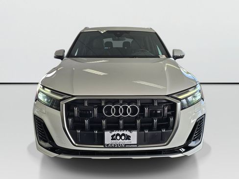 Used 2025 Audi Q7 3.0T Premium Plus AWD/4WD image 8