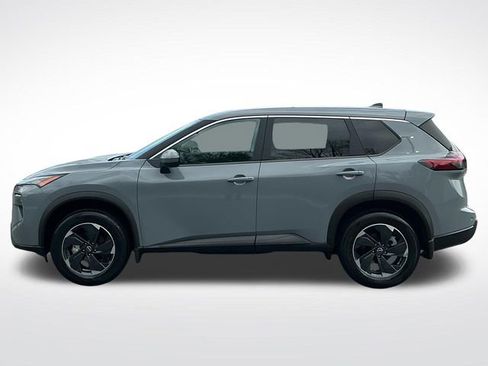 Used 2026 Nissan Rogue SV AWD/4WD image 3