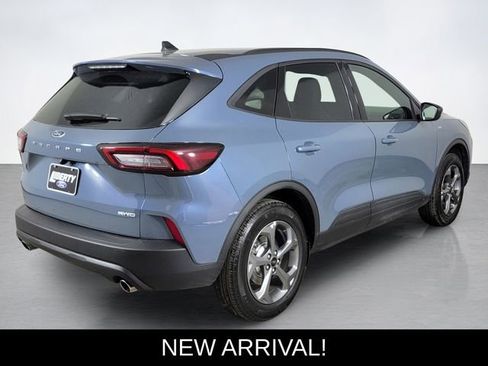 Used 2026 Ford Escape ST-Line image 3