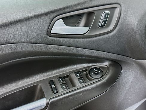 Used 2014 Ford Escape SE FWD image 15