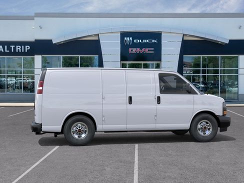 New 2025 GMC Savana 2500 w/ Enhanced Convenience Package image 7