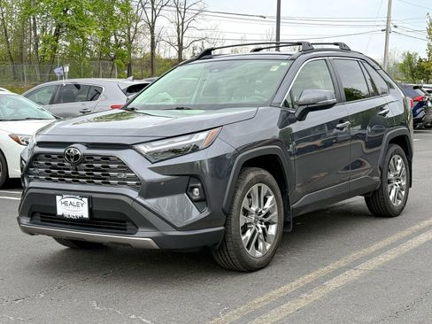 Used 2022 Toyota RAV4 Limited AWD/4WD image 3