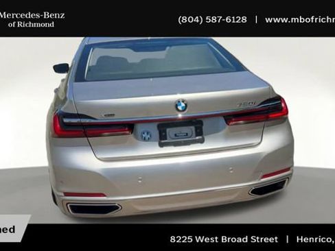 Used 2022 BMW 750i xDrive w/ Executive Package AWD/4WD image 9