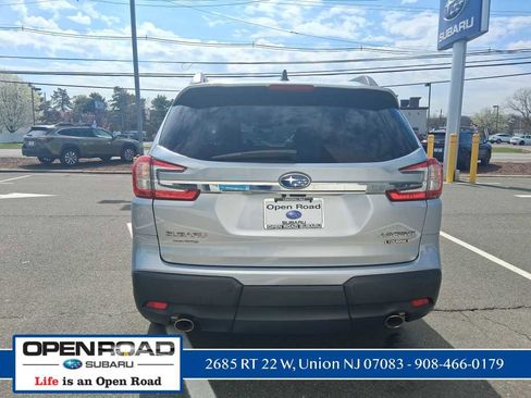 Used 2023 Subaru Ascent Touring AWD/4WD image 6