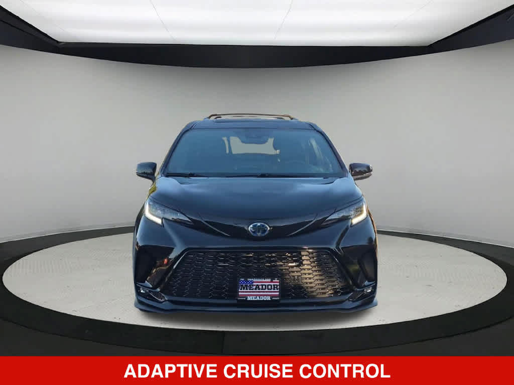 Used 2025 Toyota Sienna XSE w/ XSE Premium Package AWD/4WD image 10