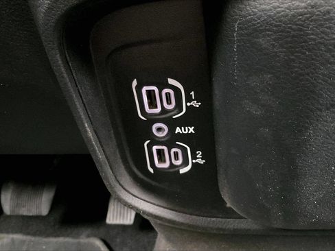 Used 2025 RAM 1500 Big Horn AWD/4WD image 17