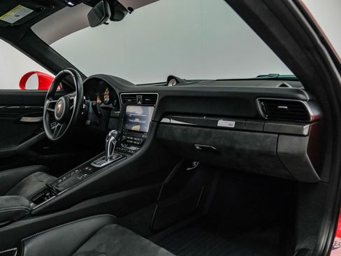 Used 2019 Porsche 911 GT3 RS RWD image 57