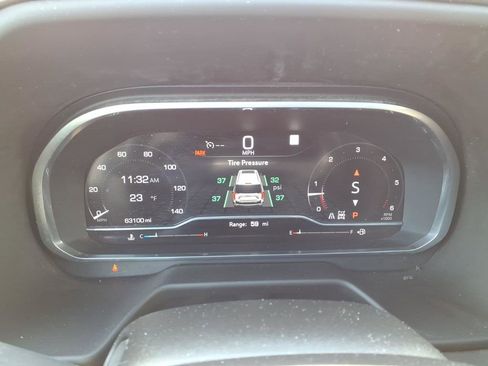 Used 2023 GMC Yukon XL SLT w/ SLT Premium Package image 20