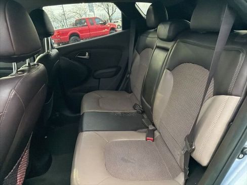 Used 2012 Hyundai Tucson GLS image 13