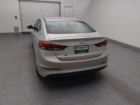 Used 2018 Hyundai Elantra SE FWD image 6