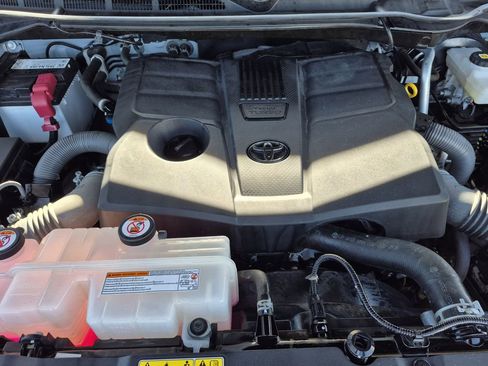 Used 2022 Toyota Tundra Limited w/ TRD Off-Road Package image 17