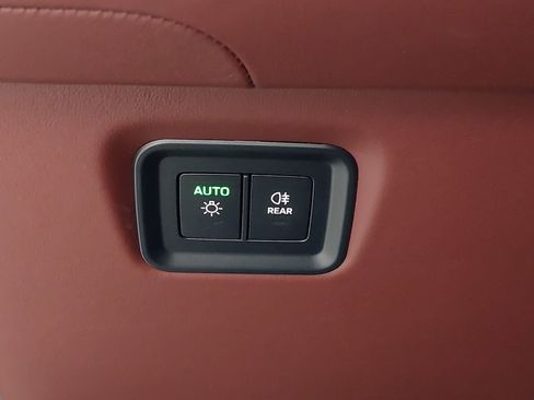 New 2026 Porsche Cayenne GTS image 28