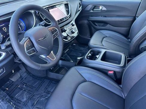 New 2026 Chrysler Voyager LX FWD image 6