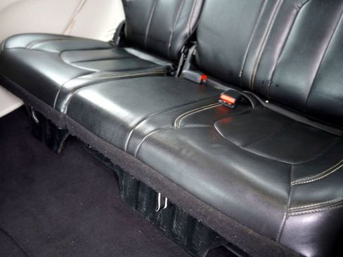 Used 2017 Chrysler Pacifica Touring Plus w/ Tire & Wheel Group image 26