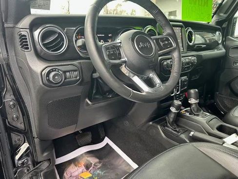 Certified 2022 Jeep Wrangler Unlimited Sahara image 12