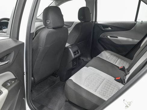 Used 2024 Chevrolet Equinox LS FWD image 25