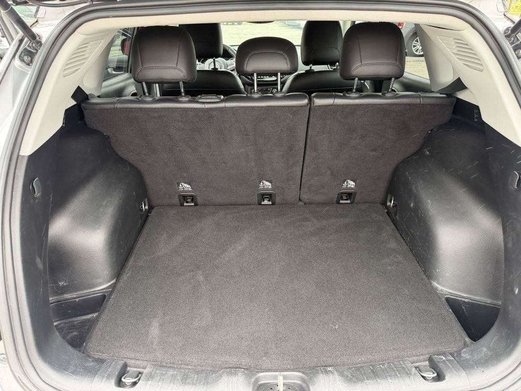 Used 2017 Jeep Compass Limited AWD/4WD image 18