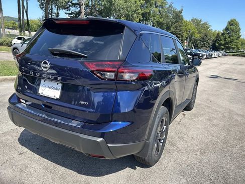 New 2026 Nissan Rogue SV AWD/4WD image 7