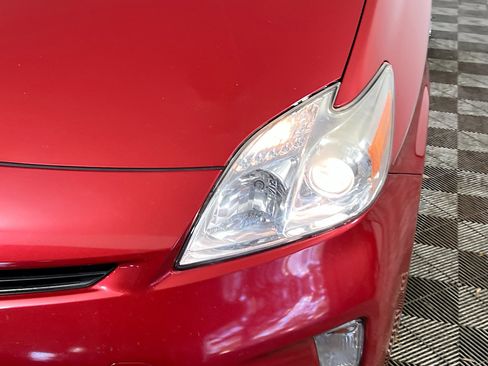 Used 2015 Toyota Prius Two image 12