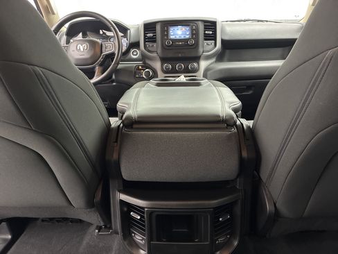 Used 2019 RAM 1500 Tradesman AWD/4WD image 13