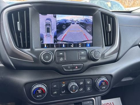 Used 2022 GMC Terrain AT4 w/ Infotainment Package II image 10