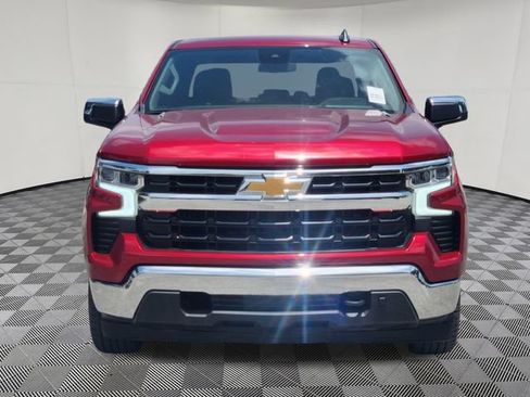Used 2024 Chevrolet Silverado 1500 LT AWD/4WD image 2