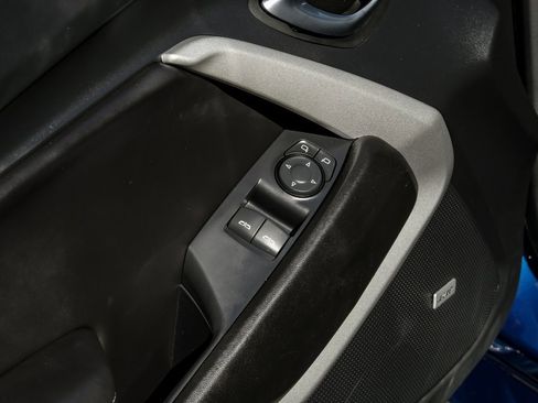 Used 2022 Chevrolet Camaro LT w/ RS Package image 43