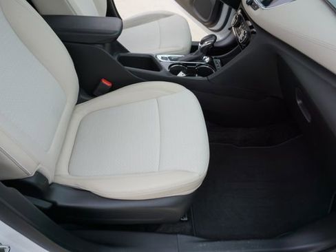 Used 2023 Buick Encore GX Select w/ Safety Package II image 20