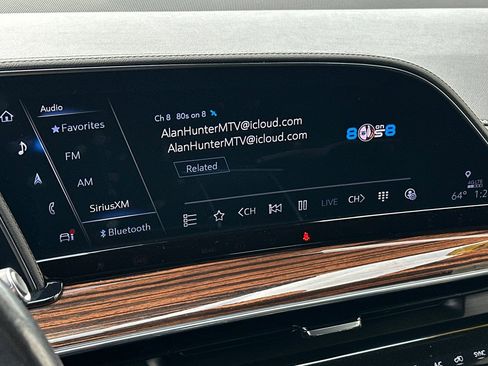 Used 2022 Cadillac Escalade ESV Luxury image 18